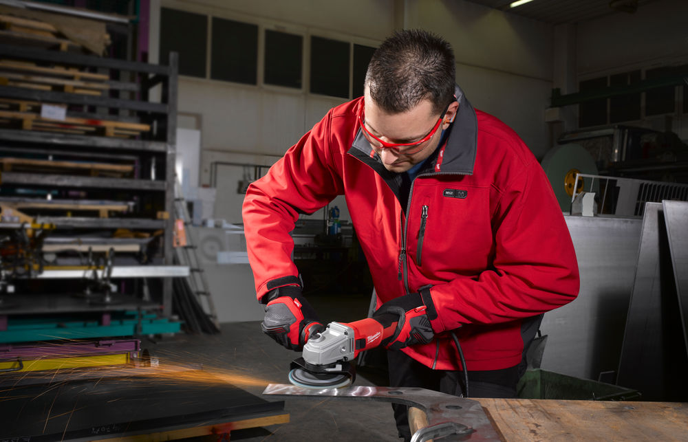 Amoladora 1250 W  - Diám. Disco 125 mm, emp antivibración, vel constante y sist. Anti-Kickback